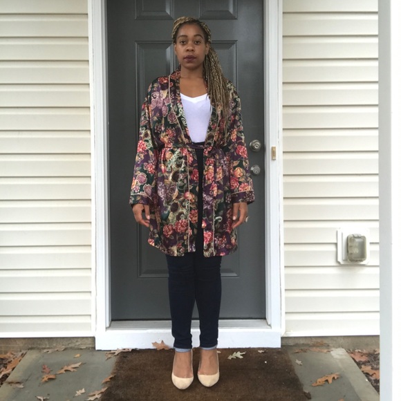 Dark Floral Gold Rope Duster Robe - Picture 4 of 6